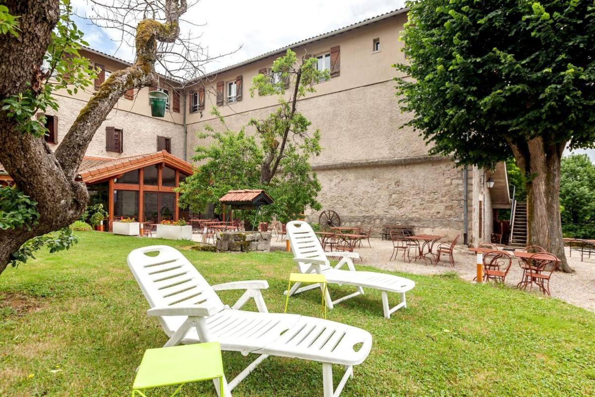 ホテル Domaine Le Prieure Chaumont-le-Bourg エクステリア 写真
