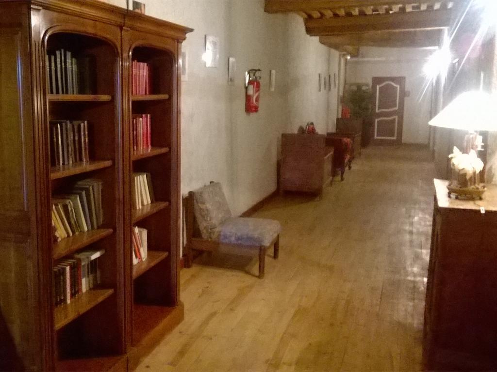 ホテル Domaine Le Prieure Chaumont-le-Bourg エクステリア 写真