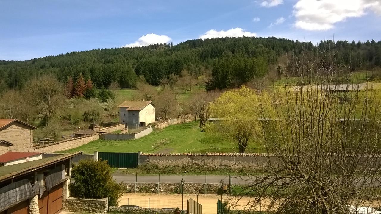 ホテル Domaine Le Prieure Chaumont-le-Bourg エクステリア 写真
